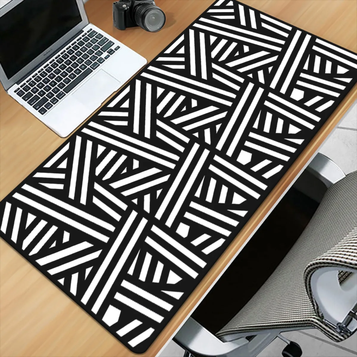 Brand Line Black HD Printed Desk Pad XXL Multi Functional Iron Art Keyboard Gaming Mouse Mat Office PC Gamer Desk Mat