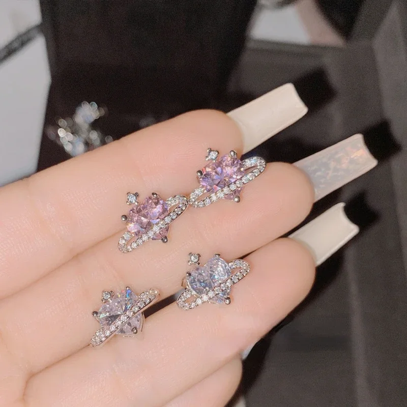 

MDLFES Moiss1n Diamond Style Versa Saturn Heart Earrings 18k Plated Airy Pink Zirconia Studs