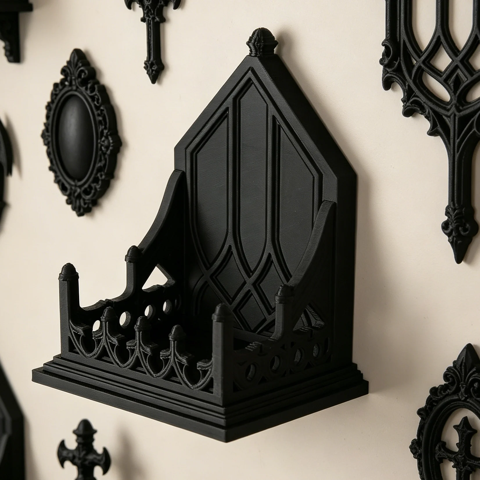 Gothic-Wandregal im dunklen Stil mit Katedralen-Gravur für Retro-Heimdekoration – grenzüberschreitend erhältlich