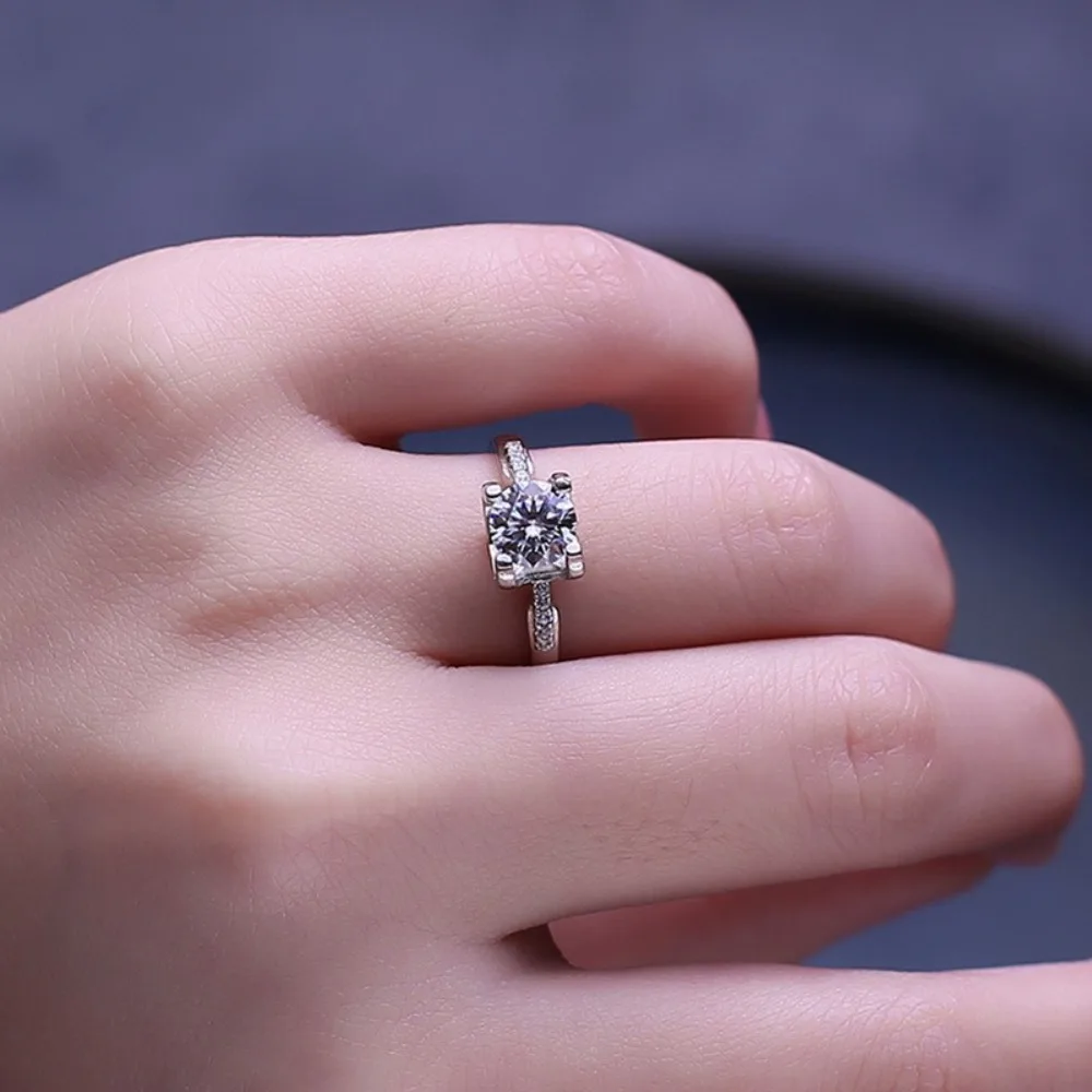 Luxury Sparkle 1 Carat High Quality 5A Zircon for Men Women Proposal Wedding Engagement Fashion Stainless Steel Finger Jewelry