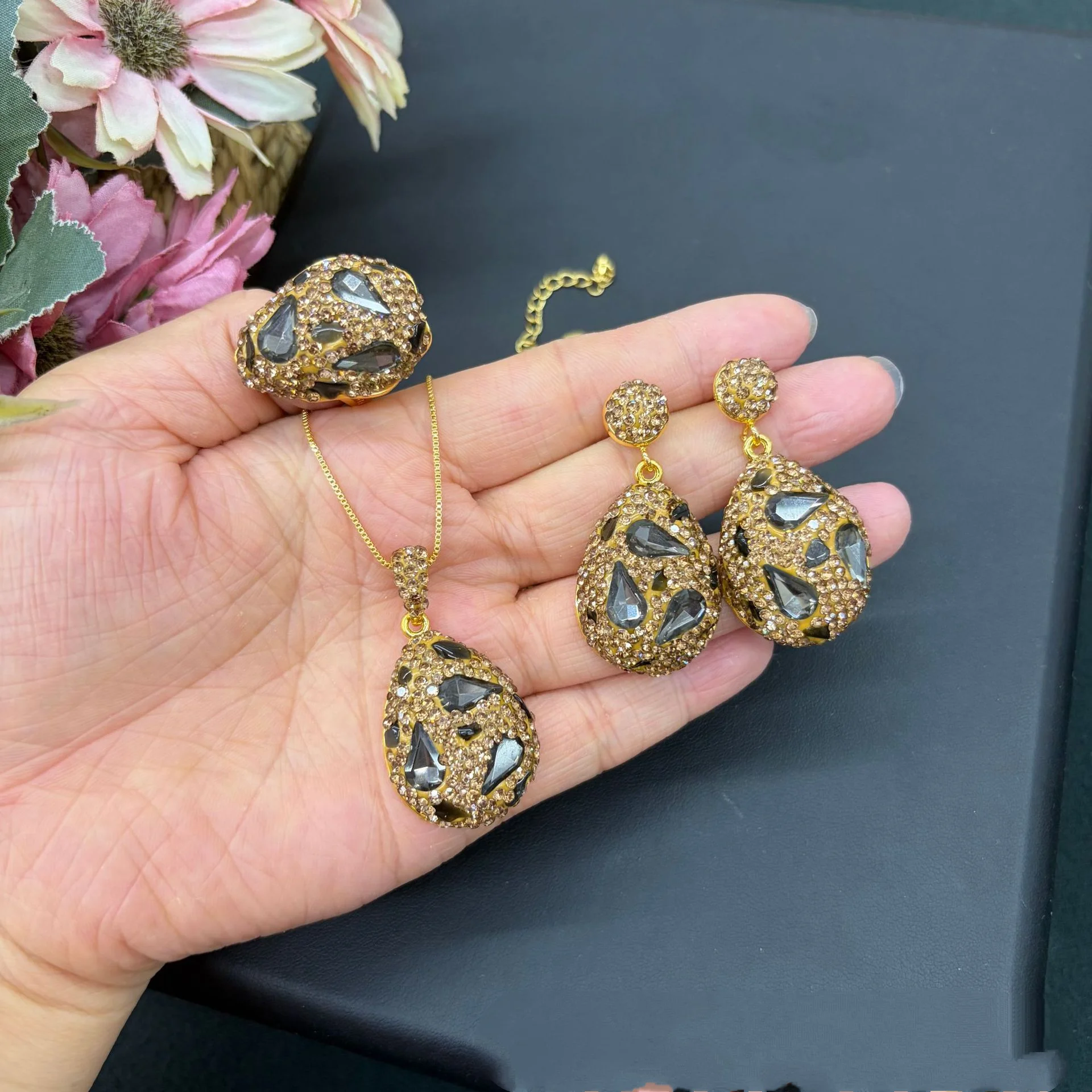 Fashion Water Drop Crystal Jewelry Set Inlaid Chip Zircon Necklace Ring Earrings 3Pcs Elegant Women Party Accessory Party Gift