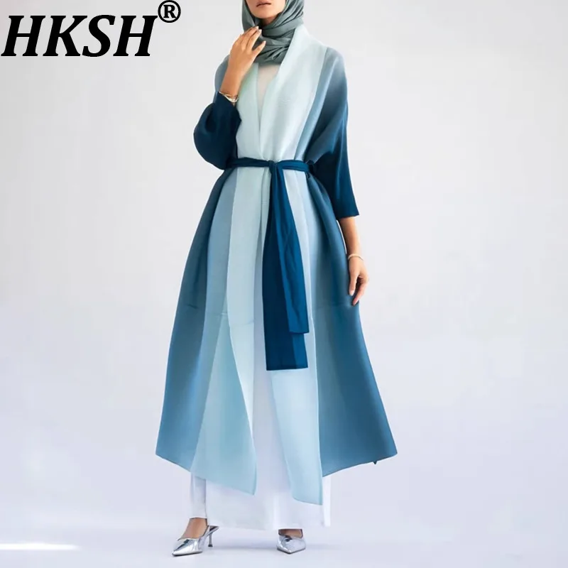 HKSH 2026 Spring New Women's Long Trench Coat Oversized Gradient Color Block Pleated Batwing Sleeves Elegant Windbreaker HK19039