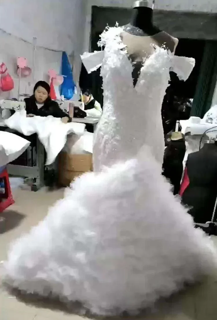 맞춤 제작된 반짝이는 아플리케 비즈 웨딩 드레스, 플러스 사이즈 코르셋 백 오프숄더 머메이드 브라이덜 가운