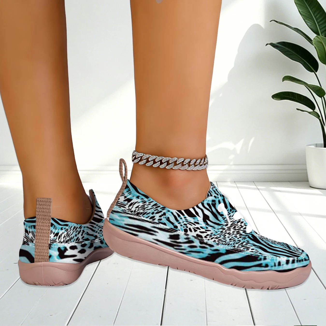 Women Animal Print Low Top Wide Toe Sneakers Soft Flat Sole Fashion Shoes For Hiking Daily Commute Walking view 5