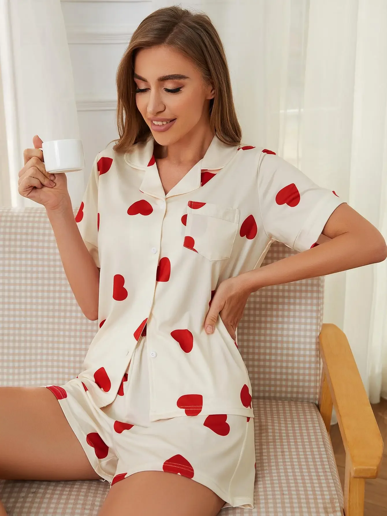 Heart Print Women\'s Pajamas Short Sleeves Notched Collar Top Tee & Shorts 2 Pieces Female Sleepwear Nightwear Homewear Cloth