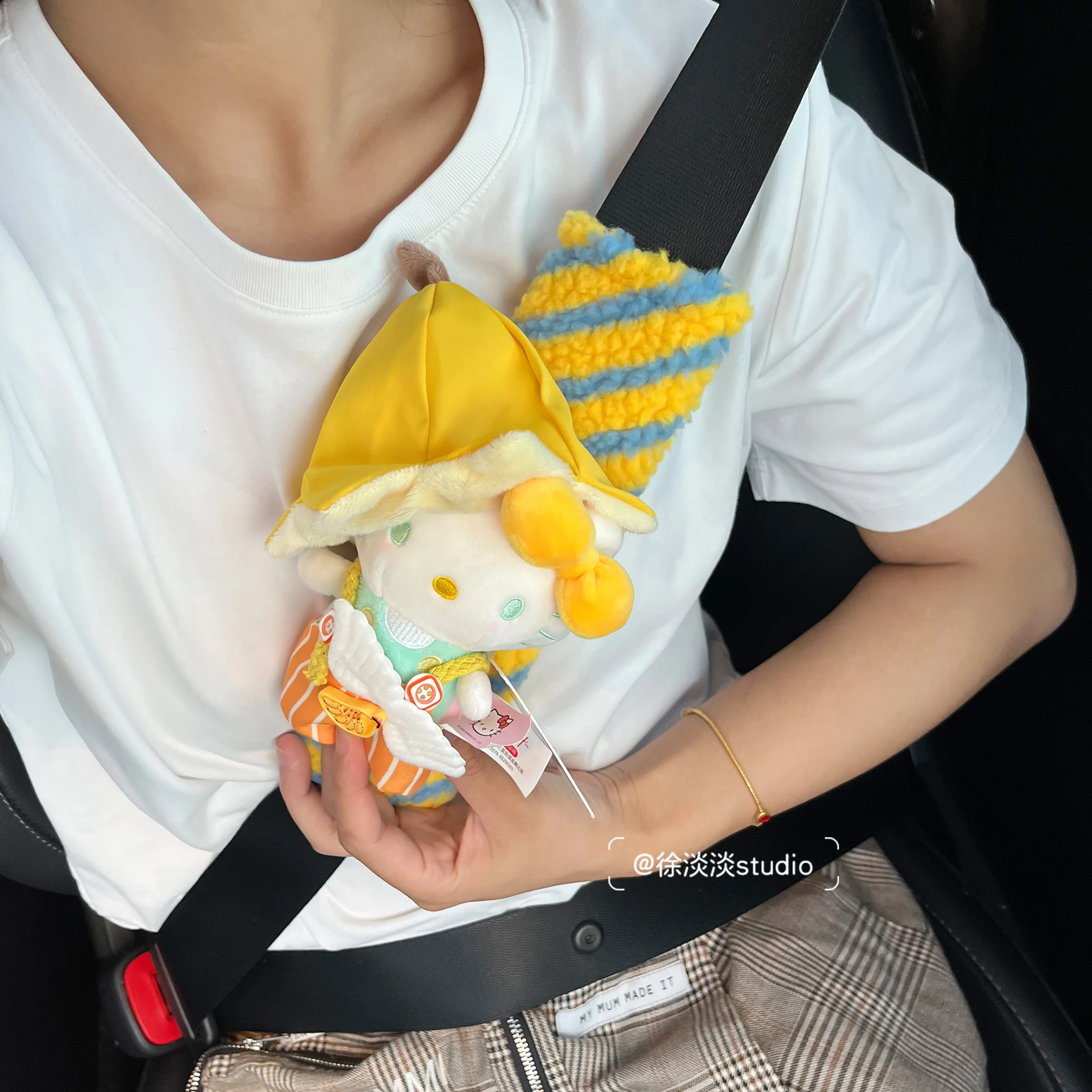 

Car Seat Belt Shoulder Pad Cover - Soft Comfortable Universal Fit for Cars, Adjustable Safety Belt Protector, Driving Accessorie