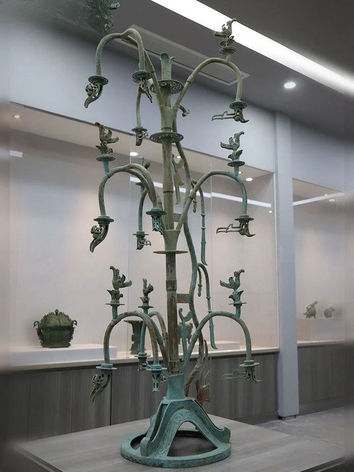 

Antique bronzes Tongtian Shenshu floor-to-ceiling retro and old ornaments