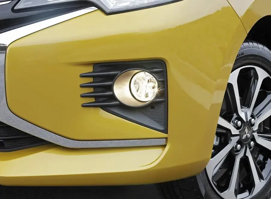 2 Pieces Chrome Front Lamp Cover for Mirage 2020-ON Light Cover