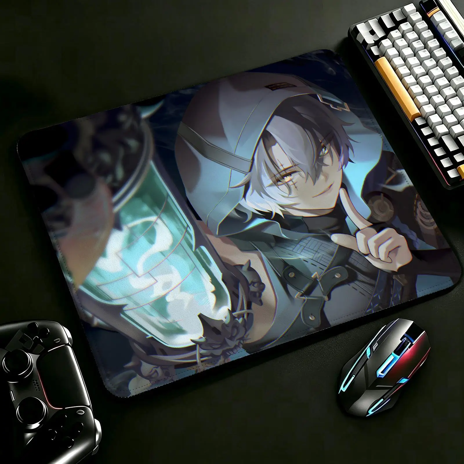 Compact S/M‑L E‑Sports Pad, Wuthering Waves Jingran Tough Stitched Border for Lightweight Portable Laptop and Office Gaming