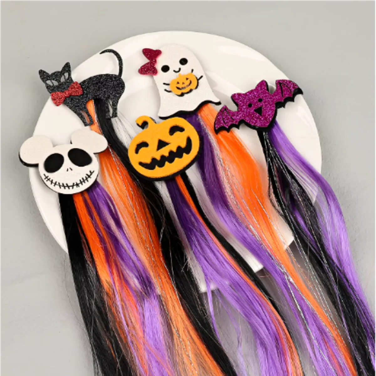 1Pcs Halloween Wig Hair Clips for Girls Colored Hair Extensions Accessories Hairpin for Halloween Party Present