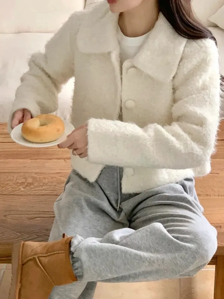 

Зимняя шуба с зубчатым воротником на одной пуговице, женская шуба, новинка, прямая трубка с узором для поездок на работу, обычная, толстая...