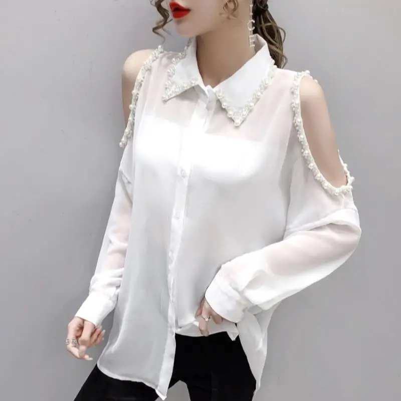 

2024 New Summer Elegant Fashion Korean Style Women's Shirt Retro Button Nail Bead Decorations Hollow Out Lapels Short Sleeve