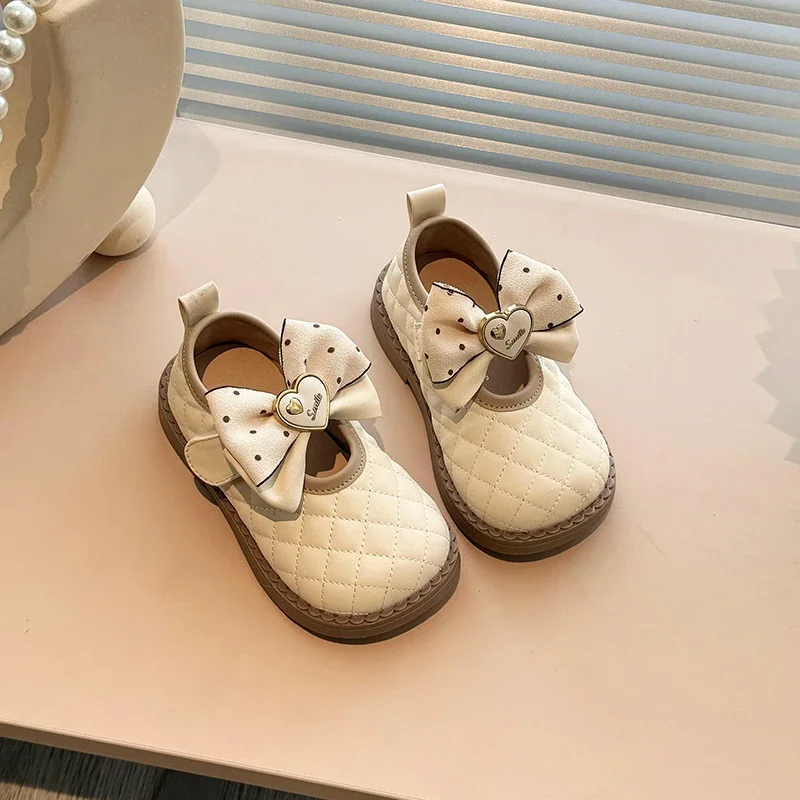 Little Girls Quilted Bow Mary Jane Shoes, Heart Metal Decor Hook‑and‑Loop Thick‑Sole Princess Casual Flats