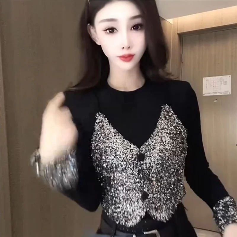 Fashionable Fake Two-Piece Top Light Velvet Autumn Winter New Style Heavy Sequin Slimming Women\'s T-Shirt round Neck PU Material