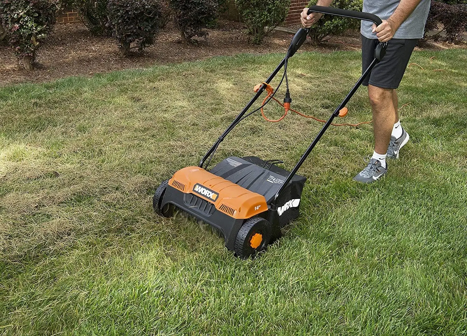 WG430 13 Amp Electric Leaf Mulcher