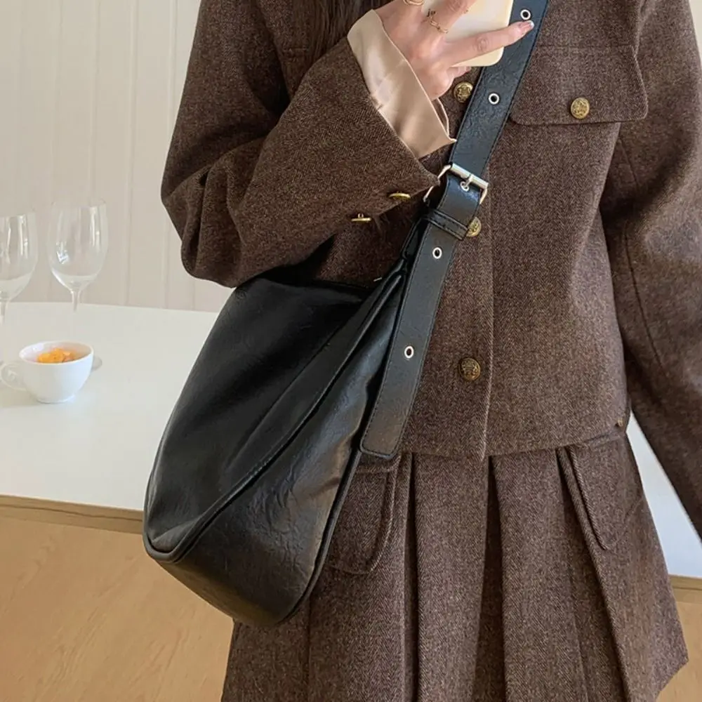 

Large Capacity Pillow Crossbody Bag Solid Color Korean Style PU Dumpling Bag Shopping Bag Pillow Bag Shoulder Bag Girls/Female