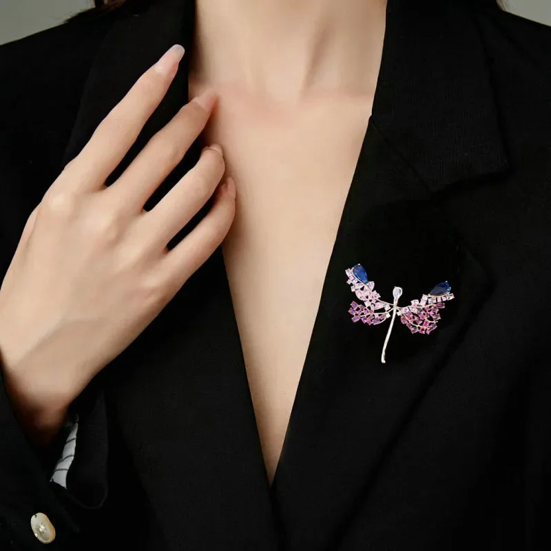 Graceful and elegant, fixed clothes, suits, evening gowns, accessories, corsages9526