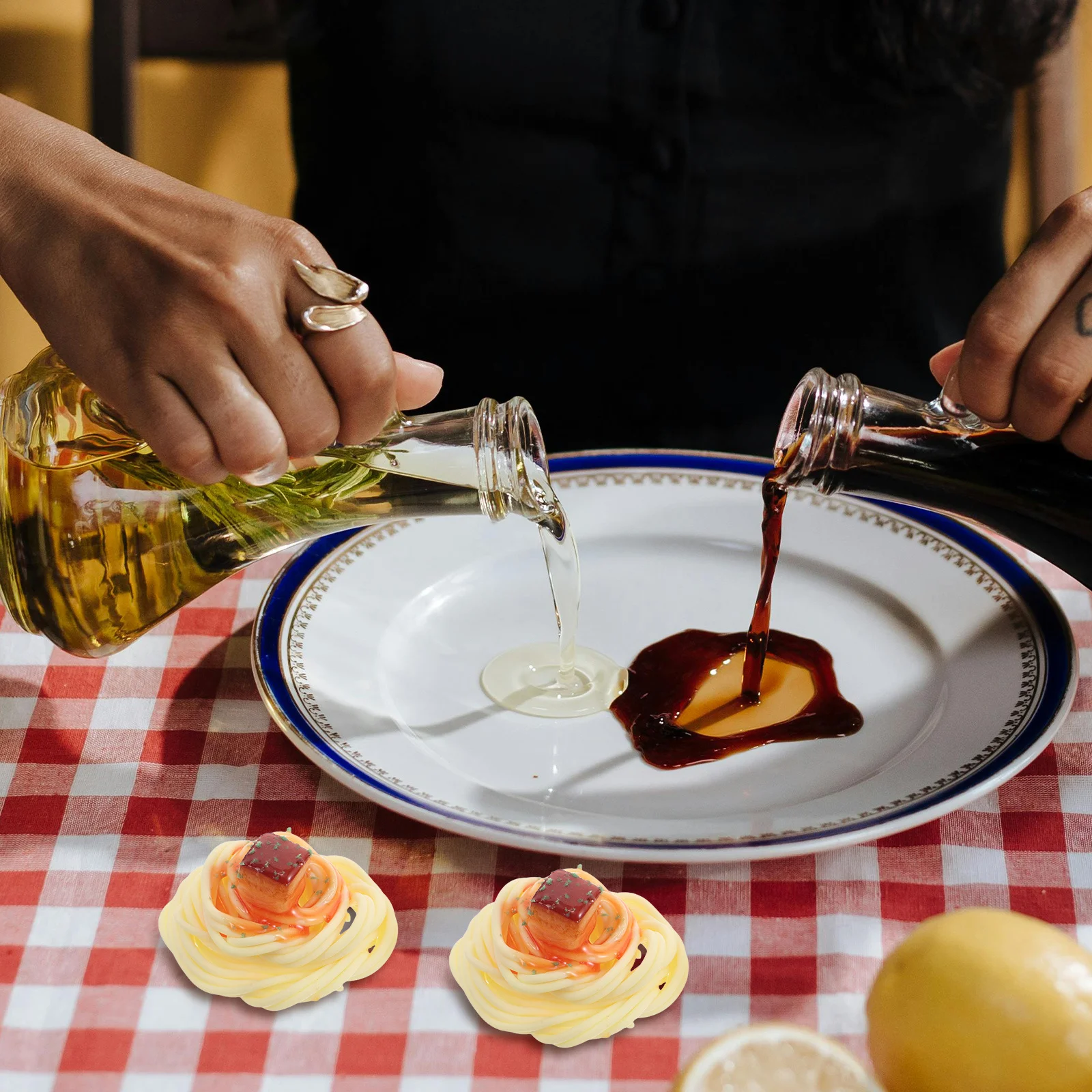2 Piezas de Espaguetis Simulados, Comida Falsa Realista para Decoración de Mesa, Temática de Fiesta, Restaurante, Exhibición, Accesorio de Pasta de PVC