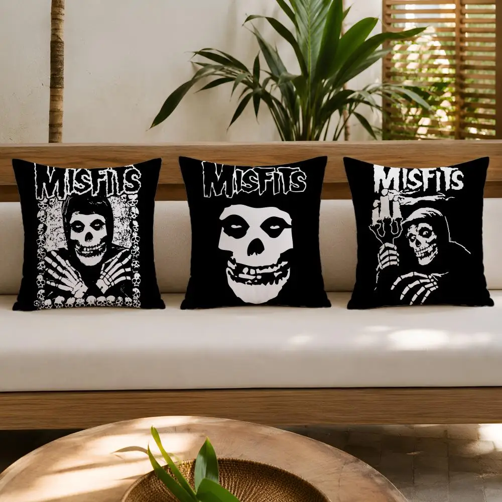 Rock Band M-misfits Cushion Cover Wrinkle-Resistant Short Plush Cushion Covers Breathable Machine-Washable