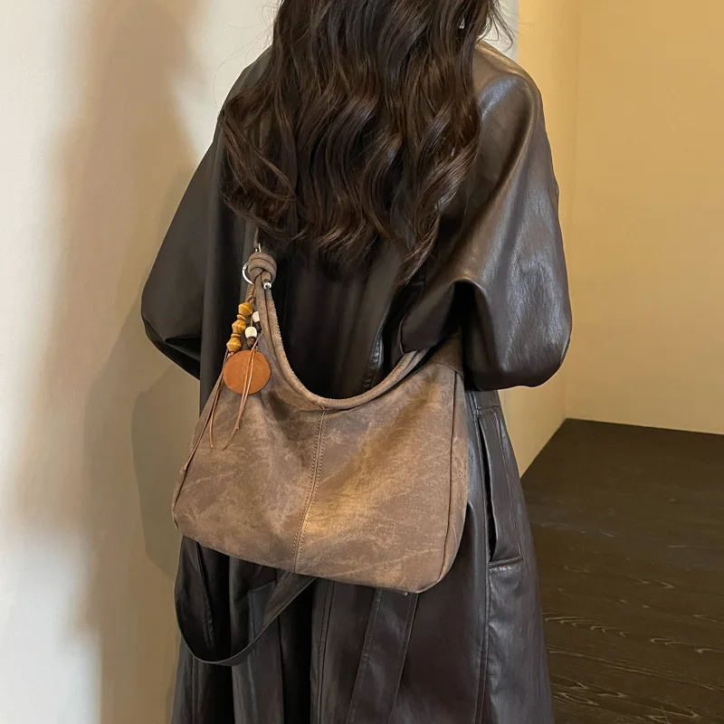 Women PU Leather Knotted Shoulder Bag Hobo Tote Purse With Wooden Beads Tassel Pendant Ladies Retro Casual Handbag Work Daily