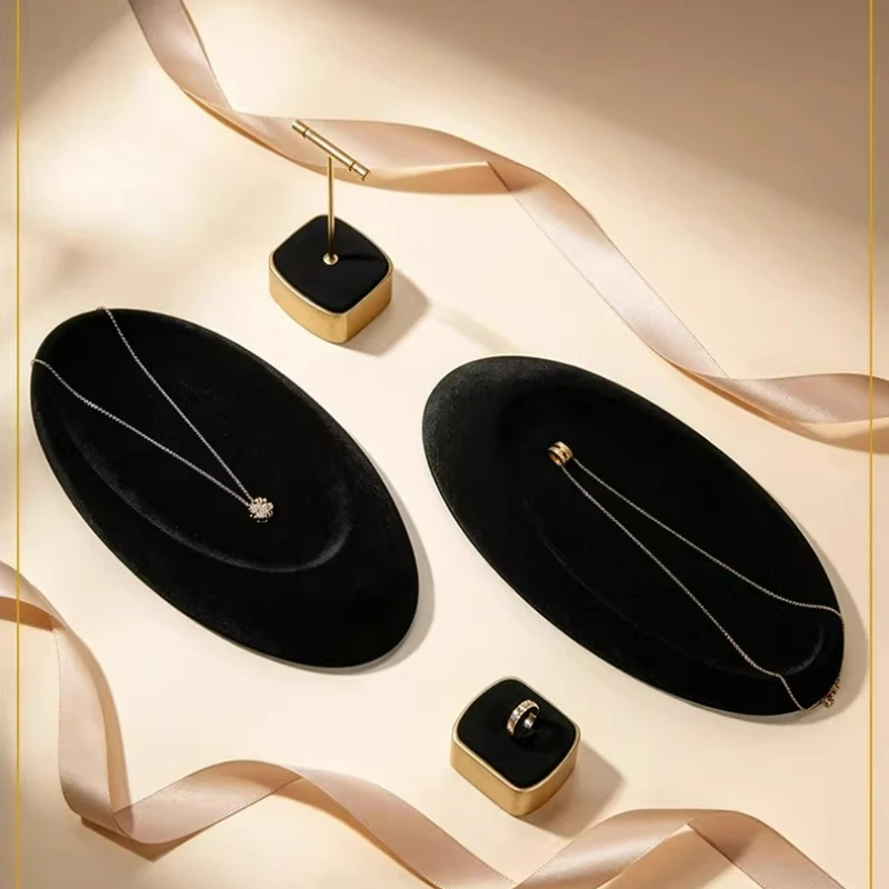 

Jewelry tray high-end jewelry display tray velvet gold pearl bracelet desktop jewelry display tray