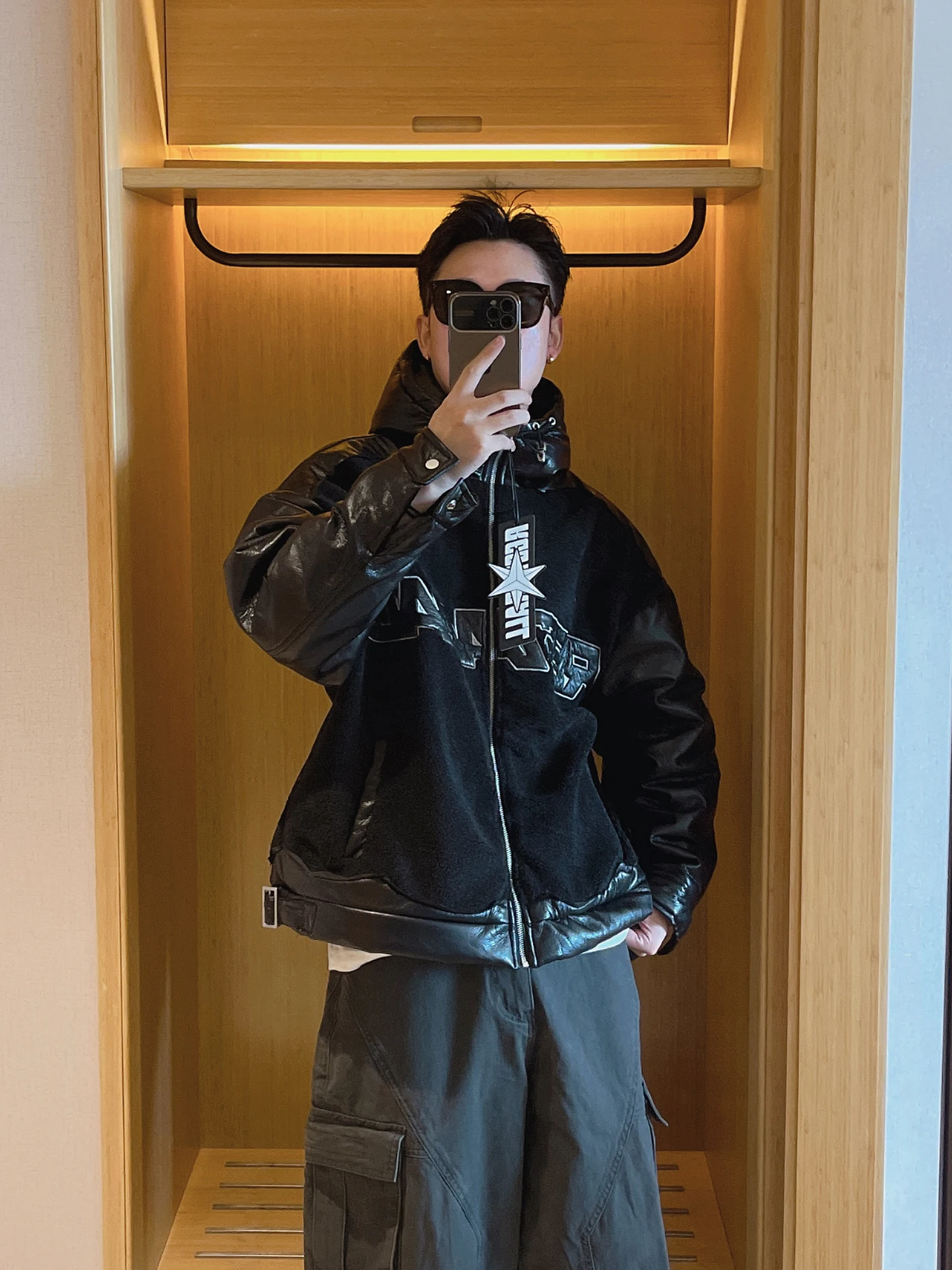 Fazhixian شتاء 2025 الرجال الأمريكية الرجعية مقنعين الجلود Jaet معطف الدفء طويل Sve منتظم صالح الشباب العصرية قطنية عالية الجودة