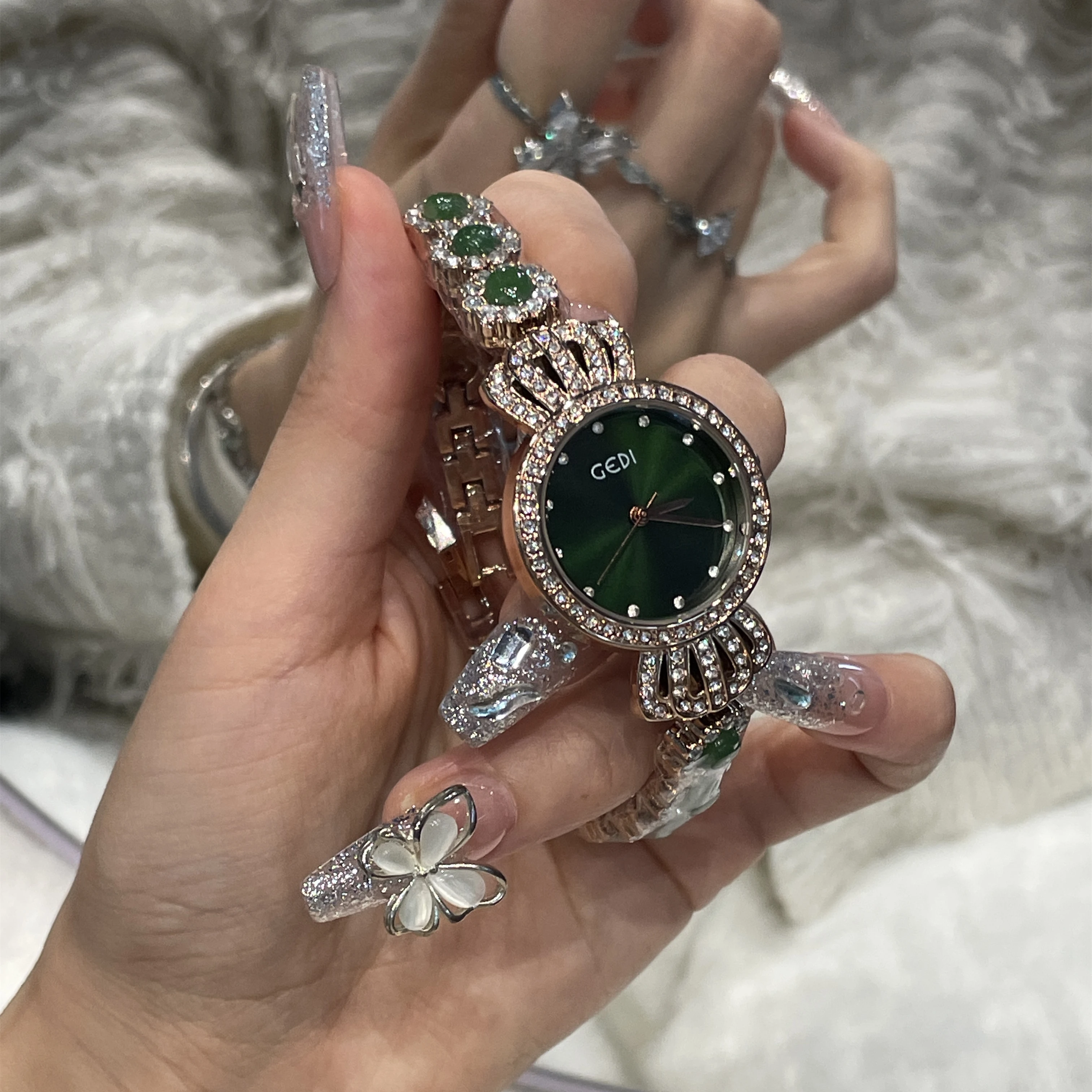 

Exquisite Women'S High-End Women'S Bracelet Watches Fashionable And Luxurious Women'S Watches Watches For Women To Wear.