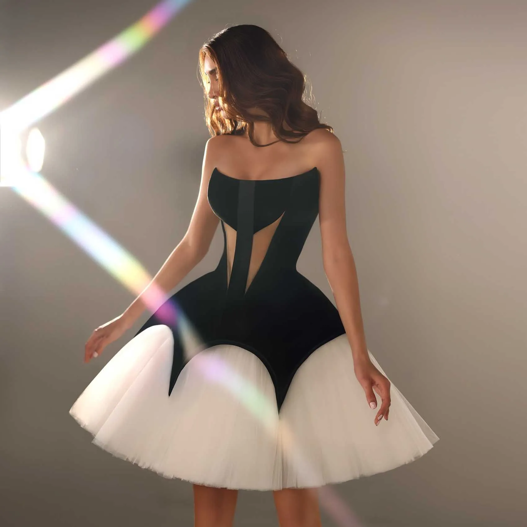 Vestidos de festa de baile curtos de veludo preto da moda com saia de tule branco 2025 فسات -.ṁVestido curto de casamento recortado em 2 cores