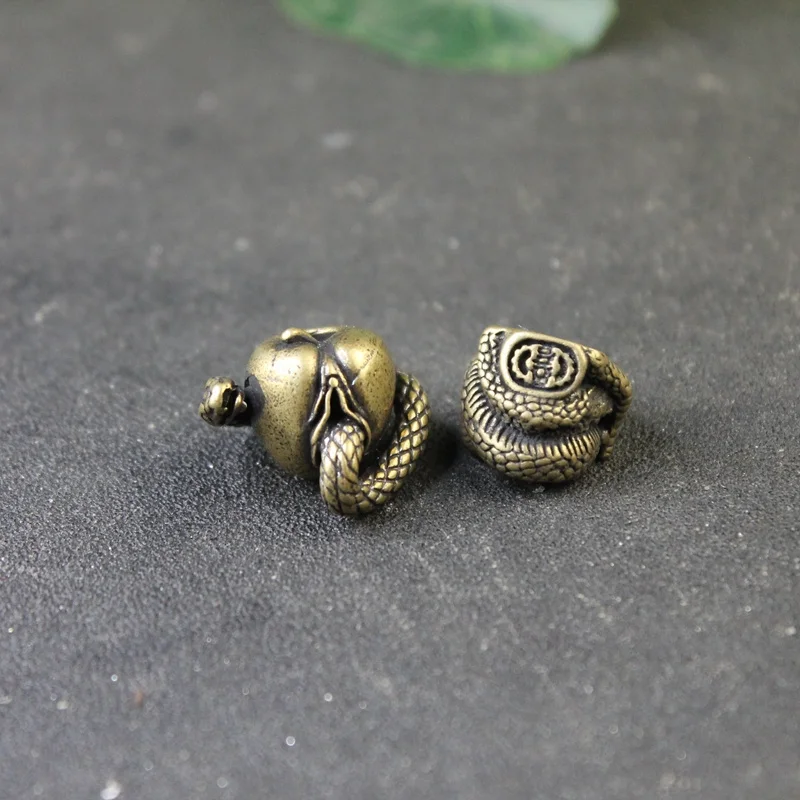 Desire Snake Female Genitalia Apple Figure EDC Outdoor Paracord Beads Retro Brass Umbrella Rope Woven Lanyard Pendants For Knife