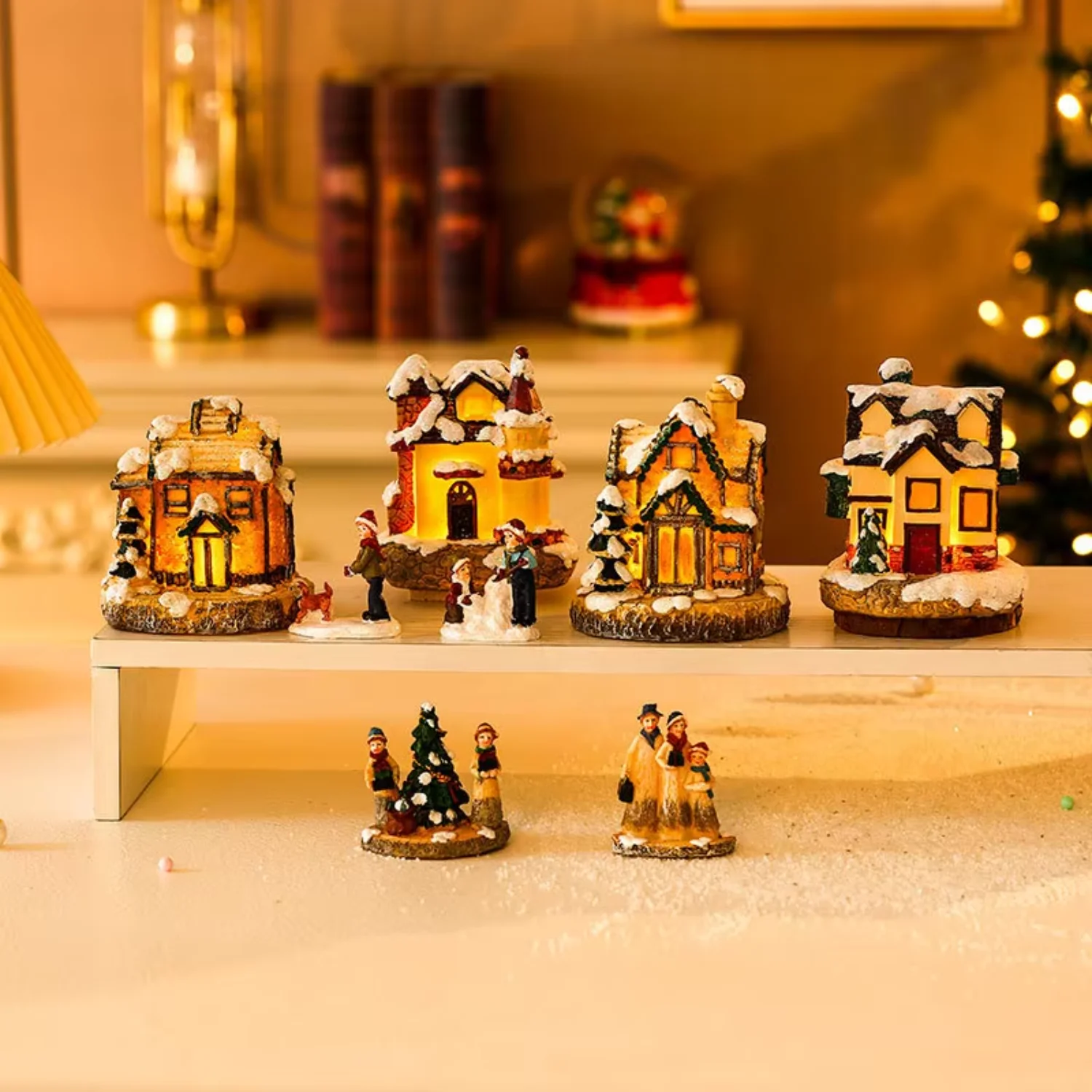 Christmas Human House Figurine Light Up Christmas Resin Mini Village Houses Desktop Table Decoration