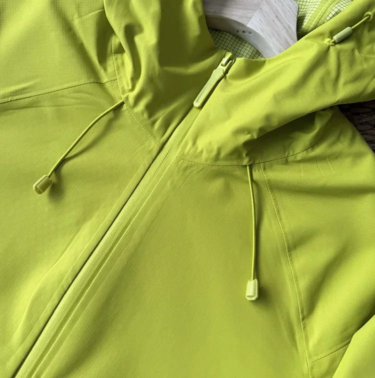 Unisex Windbreaker-Jacke mit Kapuze in Unifarbe – Leichte Reißverschluss-Oberbekleidung für Herbstfahrten und Outdoor-Aktivitäten – Detail 18