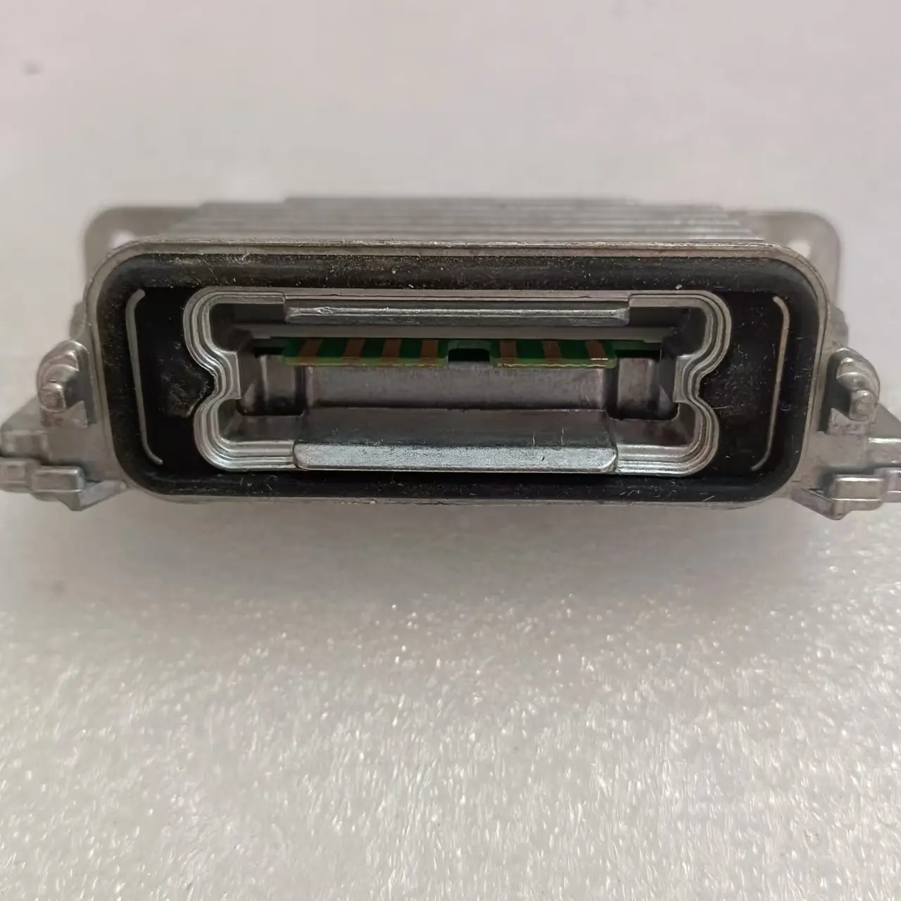 プジョー3008,ランドローバー,レンジローバーディスカバリー4,ジャガーXjl,ビュー3,ウィングタイガーに適したヘッドライトスタビライザー