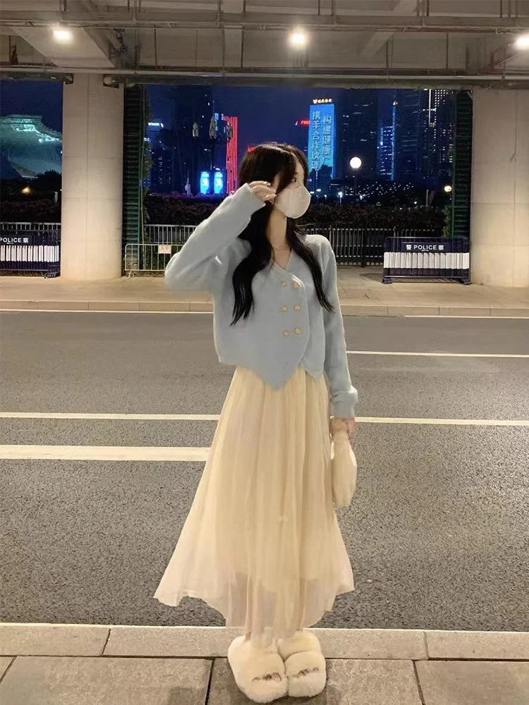 

Youthful Korean Sle Knitted Sweater Jaet And Skirt Two-Piece Set for Small Figures Trendy Early Autumn Outfit