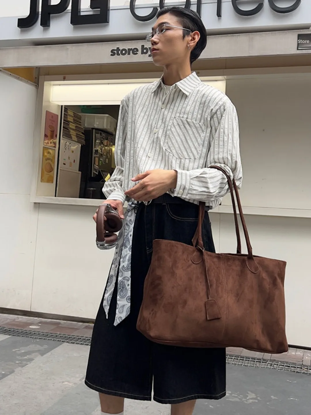 

Large Capacity Suede Shoulder Handbag Men Women Tote Bag Casual Style Single Strap Crossbody Bag for Young Adults