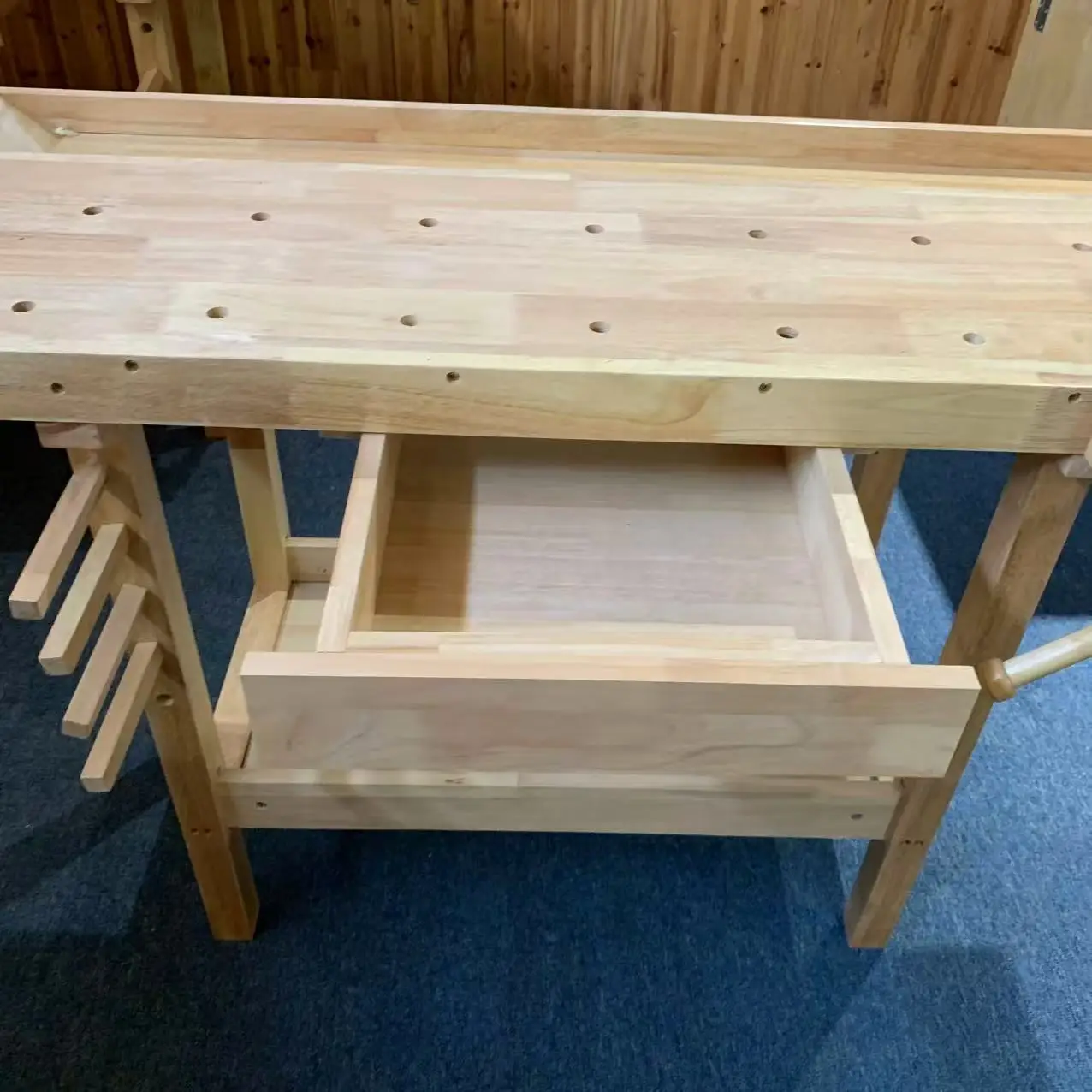 Thickened Easy-to-Operate Workbench Table for Woodworking Beech Rubber Wood Beech for Retail Industries New Condition