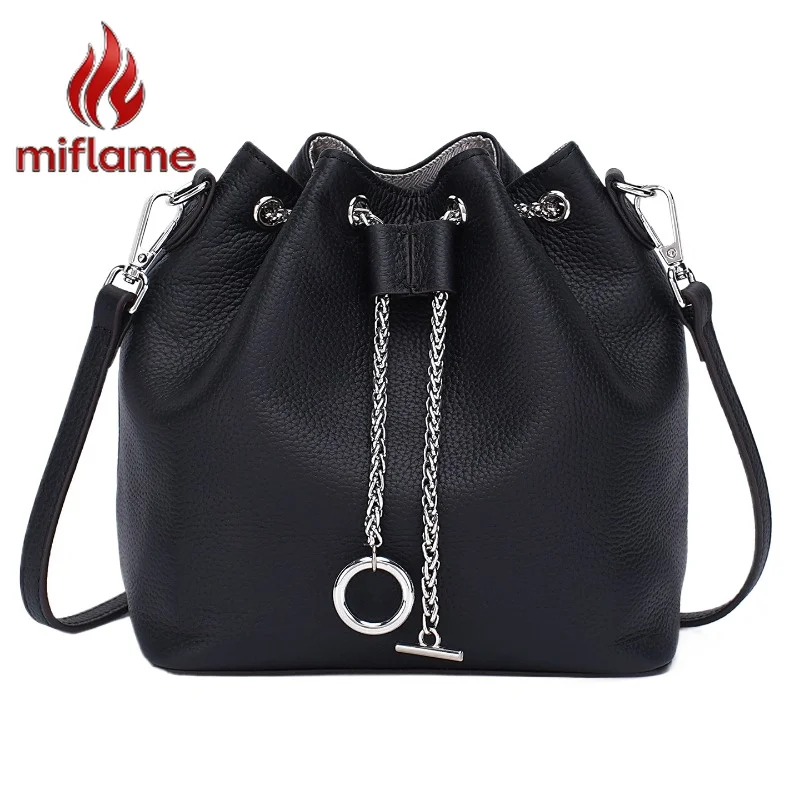 

Bucket Bag Chain Crossbody Shoulder Purse for Women Summer New Trendy Niche Relaxed Chic Sophisticated