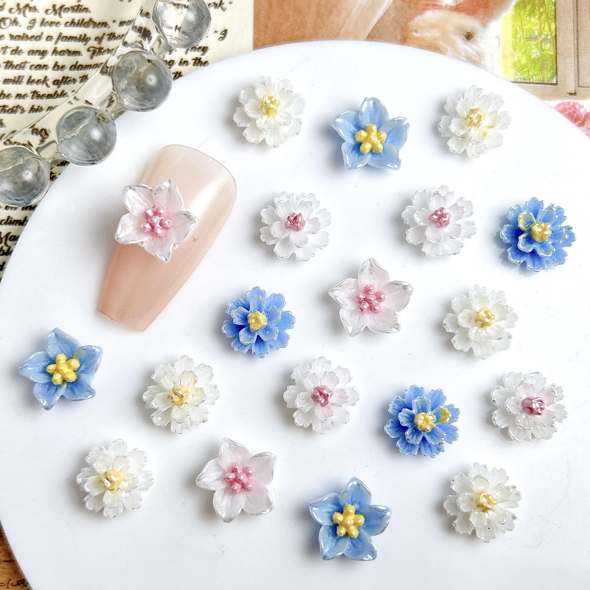 30 個 3D クリエイティブ発光ハイビスカスの花樹脂ネイルアート装飾かわいいダブルカラー光沢のある花ネイルチャーム DIY