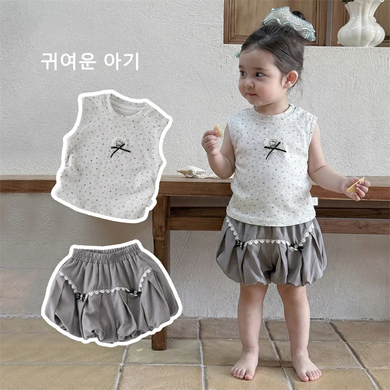 

Children's gray polka dot sleeveless top and fashionable ruffled pumpkin pants two-piece set for baby girls summer outfit