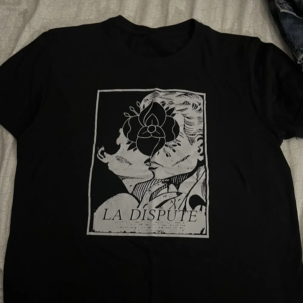 La Dispute Schwarzes T-Shirt aus Baumwolle in voller Größe Unisex