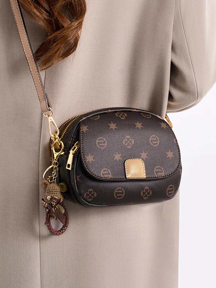 

Женская сумка через плечо Ele Commuter Sle: модный дизайн, маленькая круглая сумка, трендовая сумка на одно плечо, качественная текстура.