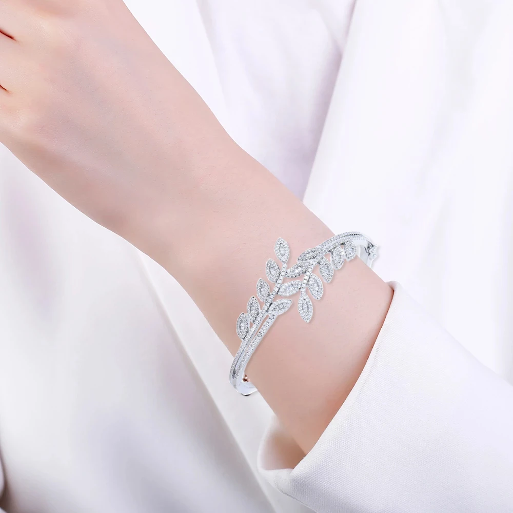 

Siscathy Korea Fashion Leaf Cuff Bracelet Luxury Open Bangle Hoop On Hand Jewelry For Women Female Exquisite Accessories Jewelry