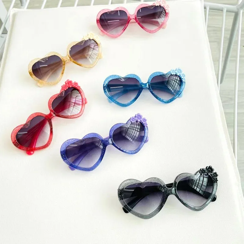 New Trendy Baby Girl Ultraviolet Sunglasses Cute Lovely Heart Shape Sunproof Eyeglasses Retro Children Kids Flower Party Eyewear