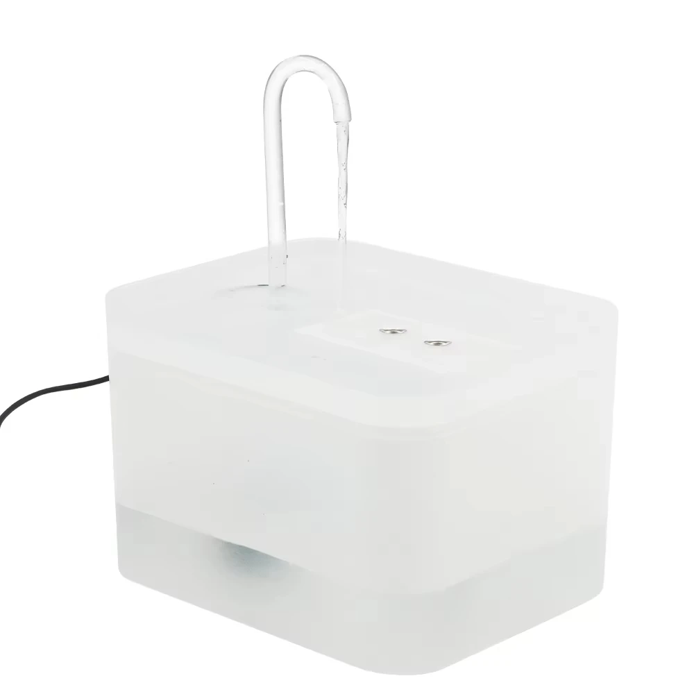 Automatic environmentally friendly pet fountain cat and dog water dispenser plastic puppy water bottle with charging powersupply