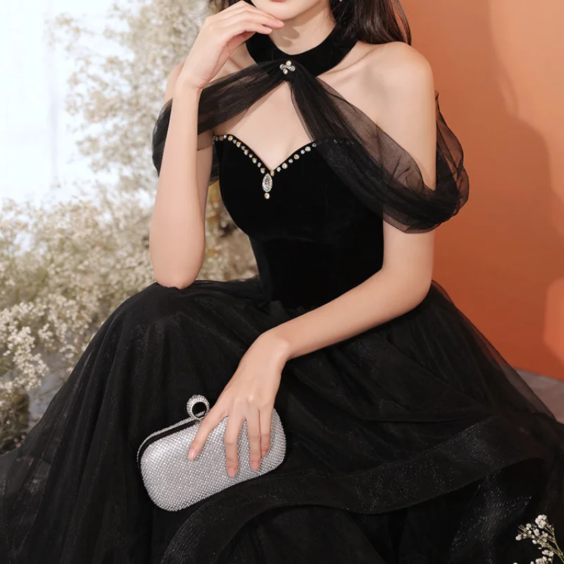 Customized Black Halter Collar Evenimg Dress A-Line Fashion Chic Crystal Elegant Floor Length Tulle Prom Gown Robe De Soirée For