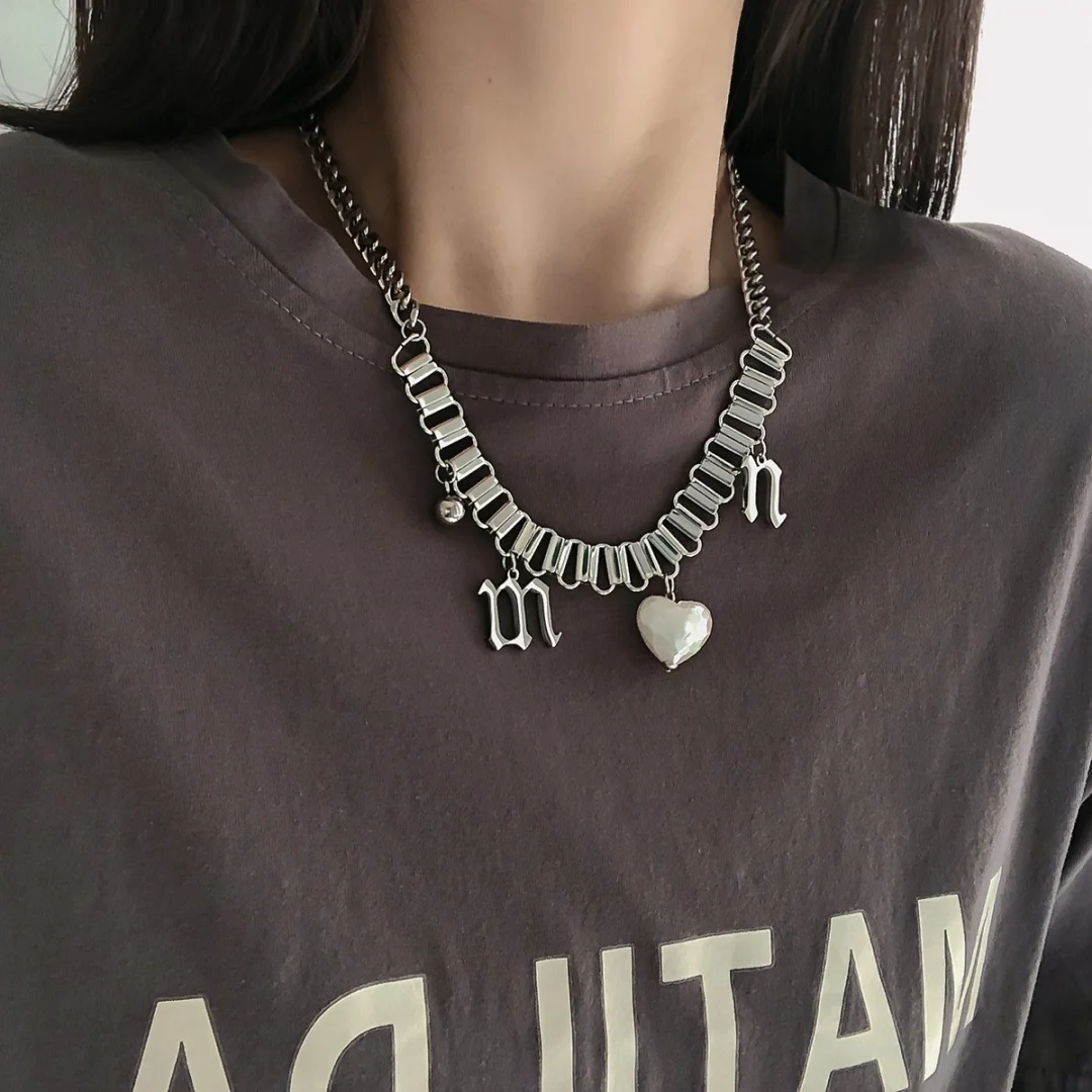 

DUTRIEUX Spliced Heart-shaped Pendant Necklaces Delicate Design Double Chain Stacking Choker for Spicy Girl Gothic Punk Jewelry