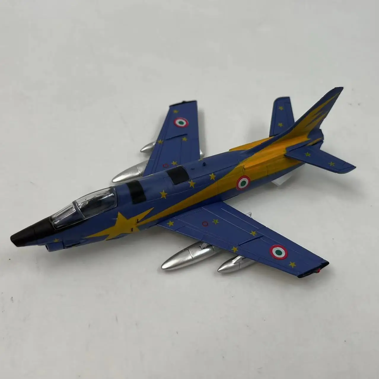 1:100 Scale Fiat G-91Y Military Combat Aircraft Model Alloy & Plastic with Additional Support Base Simulation Airplane