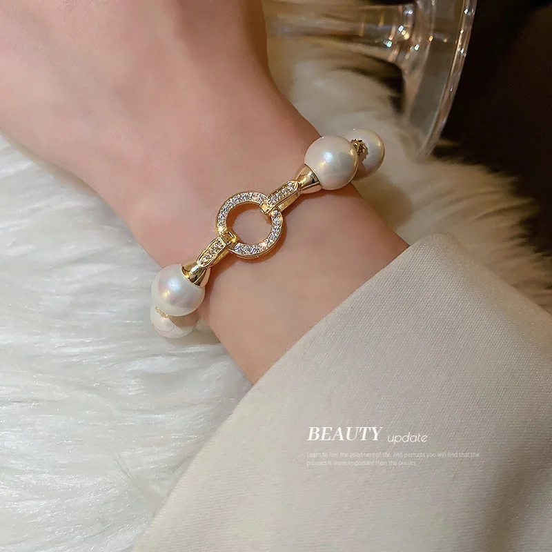 Baroque Round Natural Pearl Shell Bracelet Hand Accessories Jewelry Girl Birthday Luxury Alloy White Pearl Bracelets Handbands