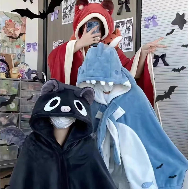 Y2k Bat Anime coperta corallo peluche pigiama donna mantello mantello camicia da notte con cappuccio Kawaii Fox Flurry Playing Cape Clothes Yk2 Halloween