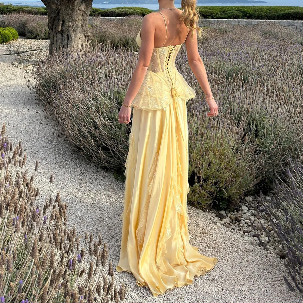 

Customized A-Line Prom Dresses Floor-Length Spaghetti Strap Sleeveless Evening Gown Fashion Backless Lace-Up Draped Party Gown