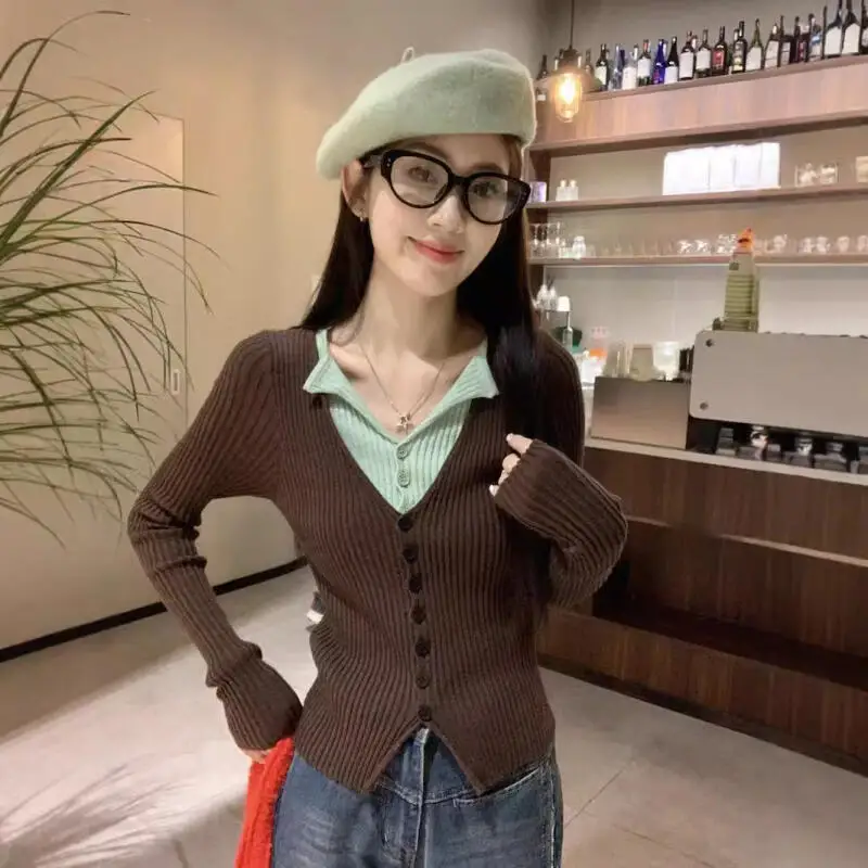 

Women's Clothing Retro Color Blocking False Two-Piece Long Sleeves Knitwear New Tops Cardigan Sexy Fashion Base Layer